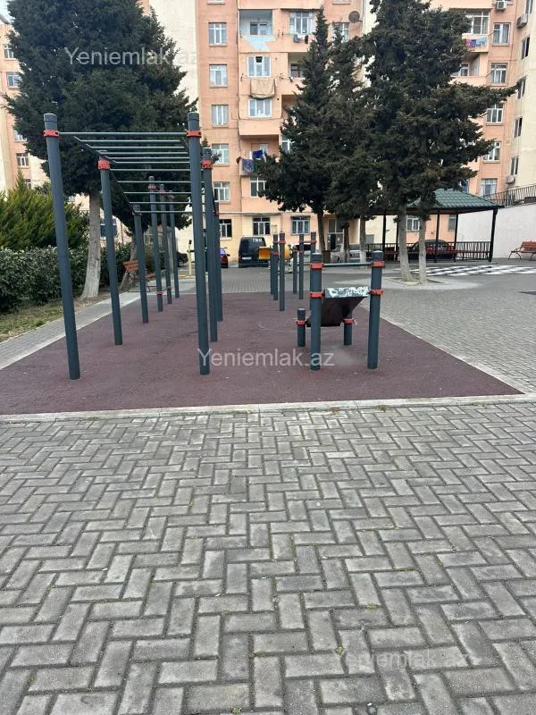 Satılır 1 otaqlı köhnə tikili 40 m²