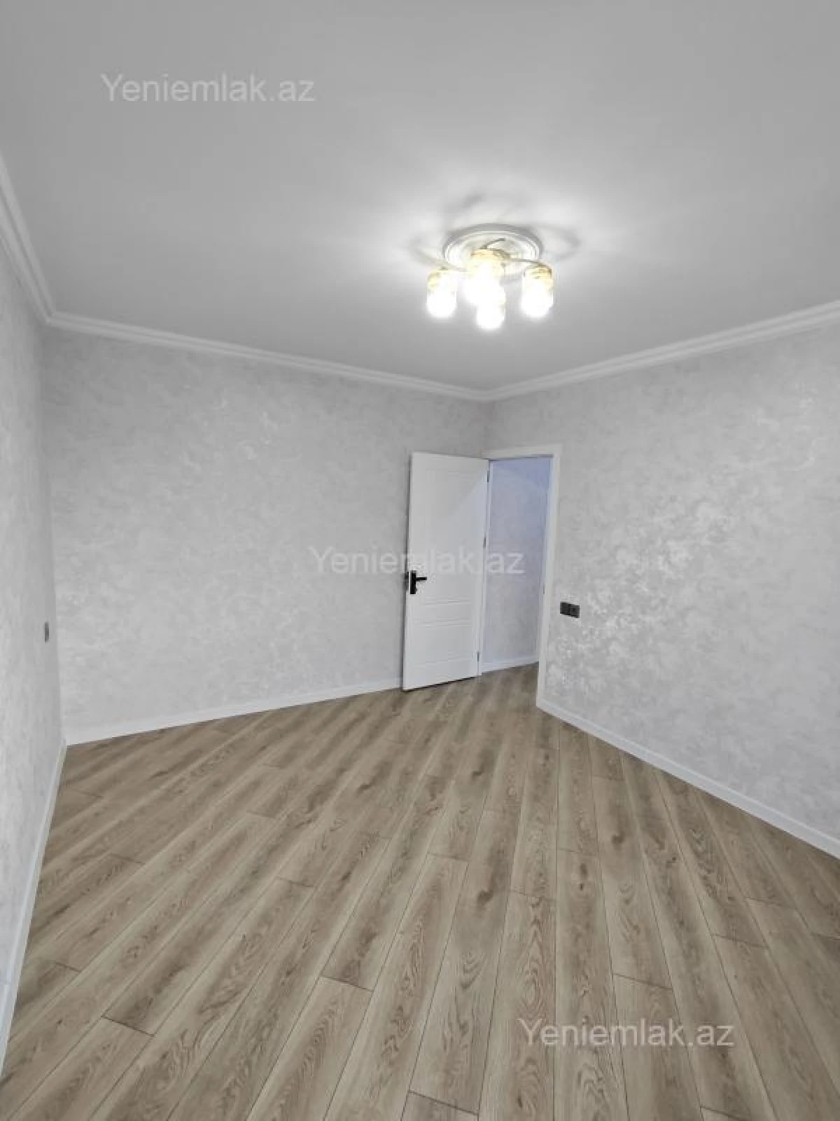 Satılır 3 otaqlı köhnə tikili 68 m²