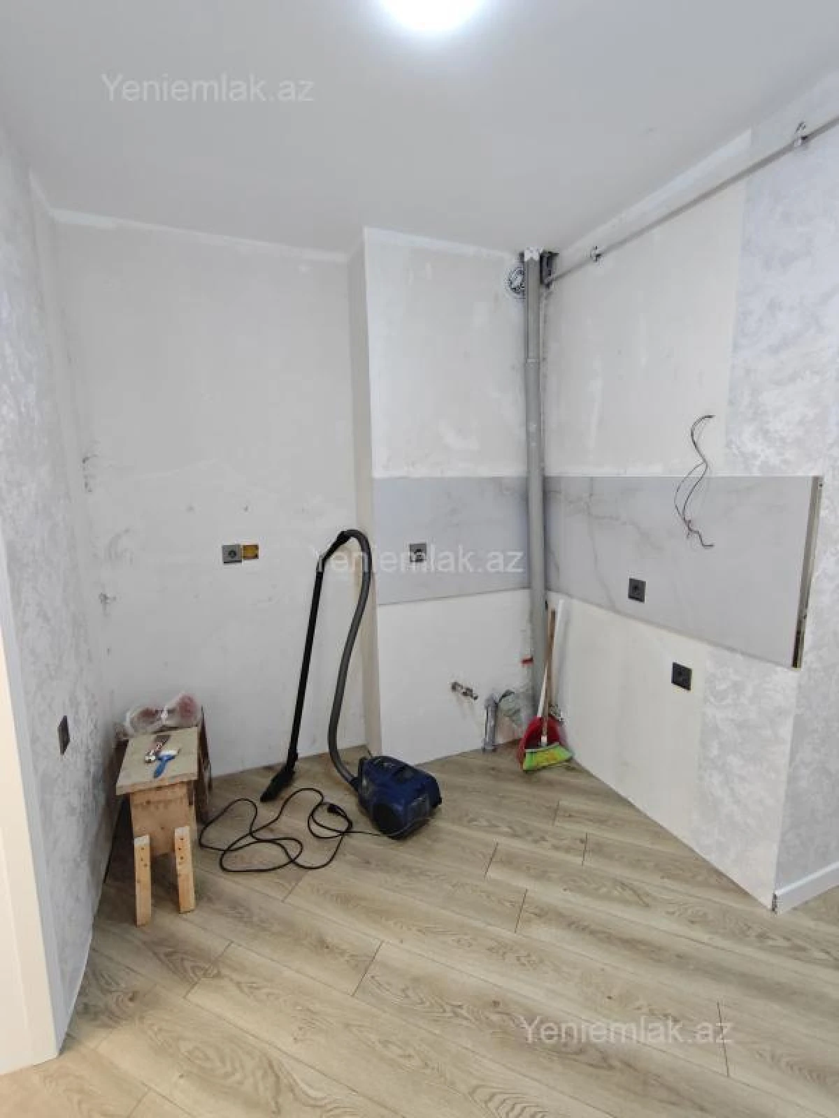 Satılır 3 otaqlı köhnə tikili 68 m²