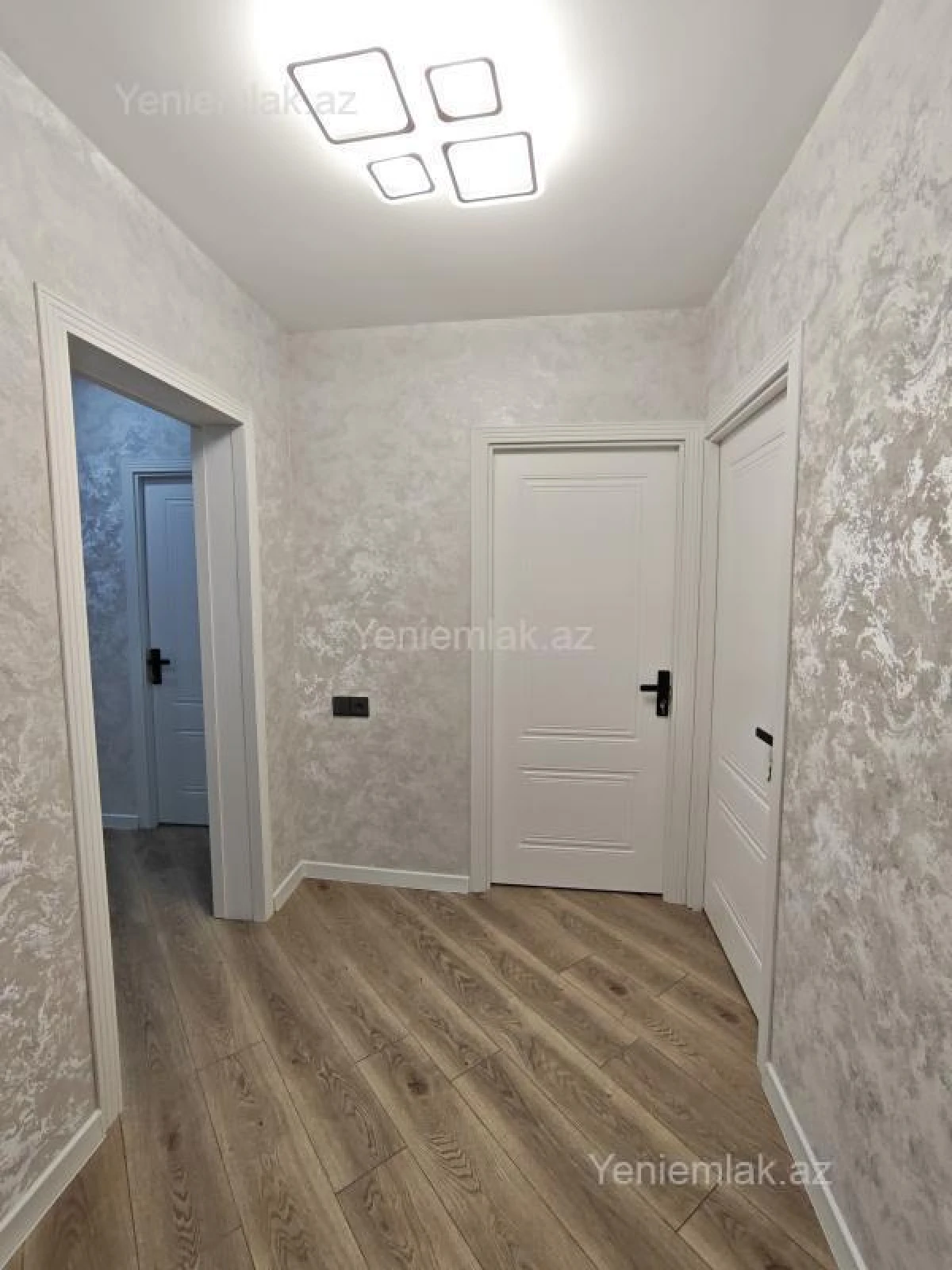 Satılır 3 otaqlı köhnə tikili 68 m²