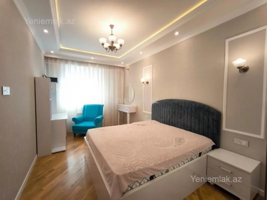 Satılır 4 otaqlı yeni tikili 140 m²