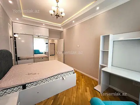 Satılır 4 otaqlı yeni tikili 140 m²