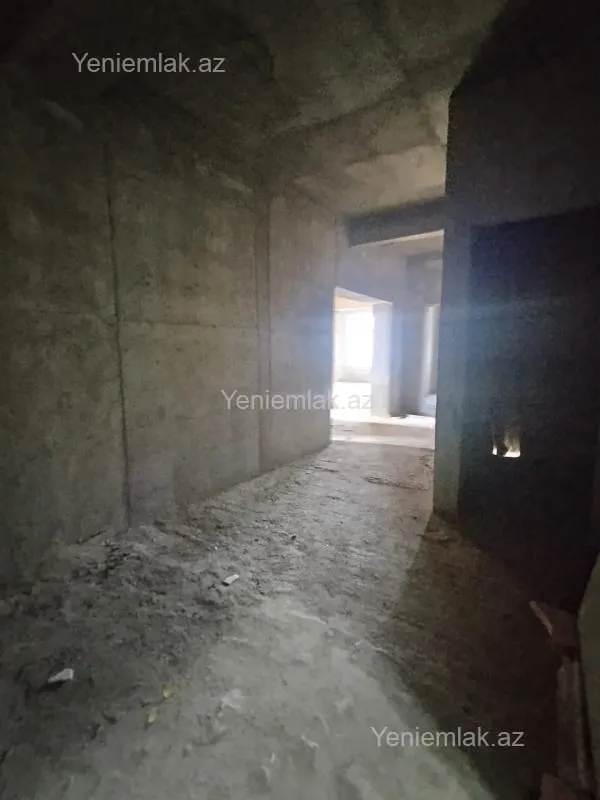 Satılır 6 otaqlı yeni tikili 250 m²