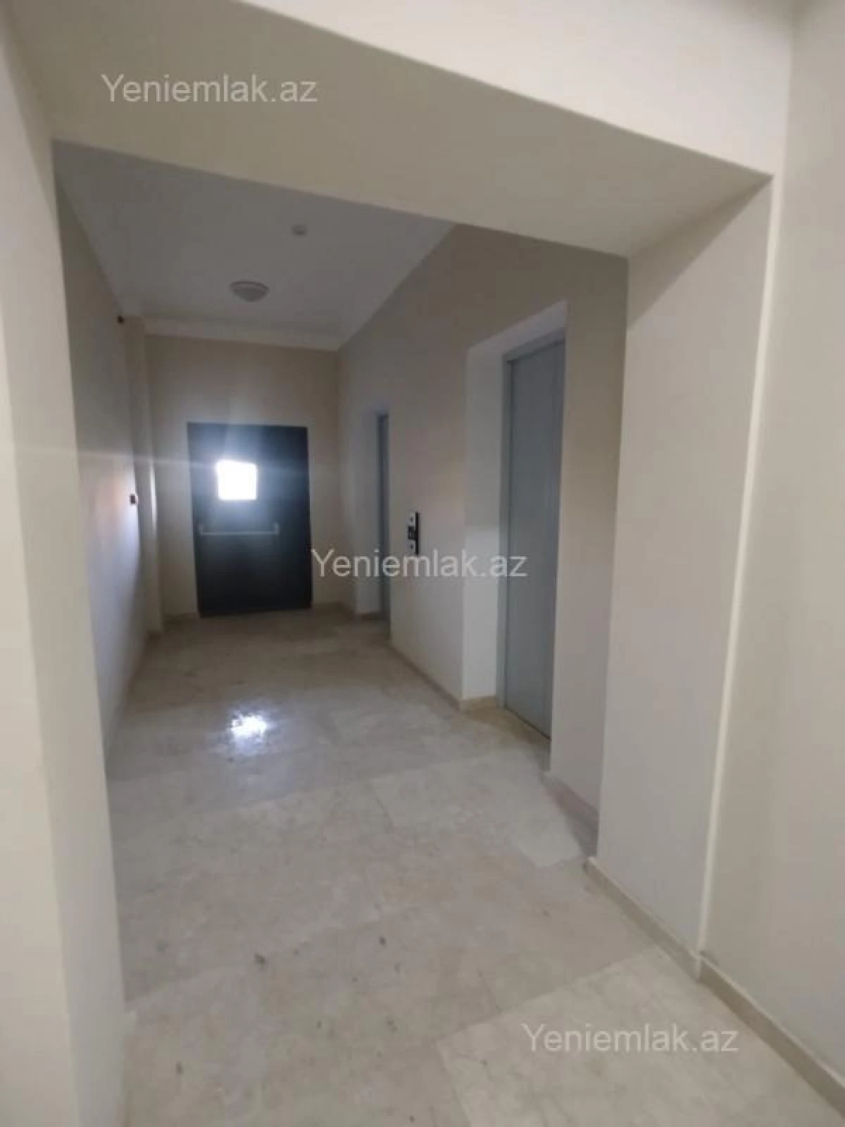 Satılır 6 otaqlı yeni tikili 250 m²
