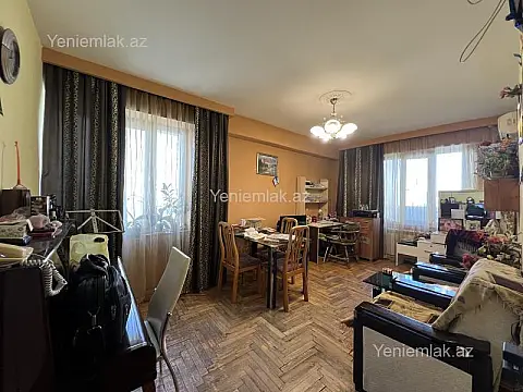 Satılır 3 otaqlı köhnə tikili 85 m²