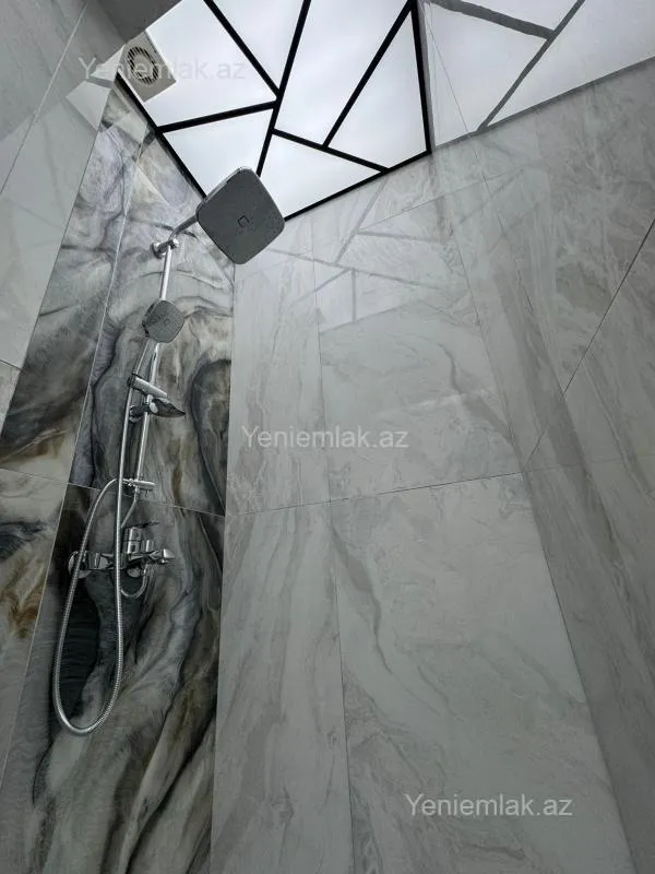 Satılır 2 otaqlı yeni tikili 52 m²