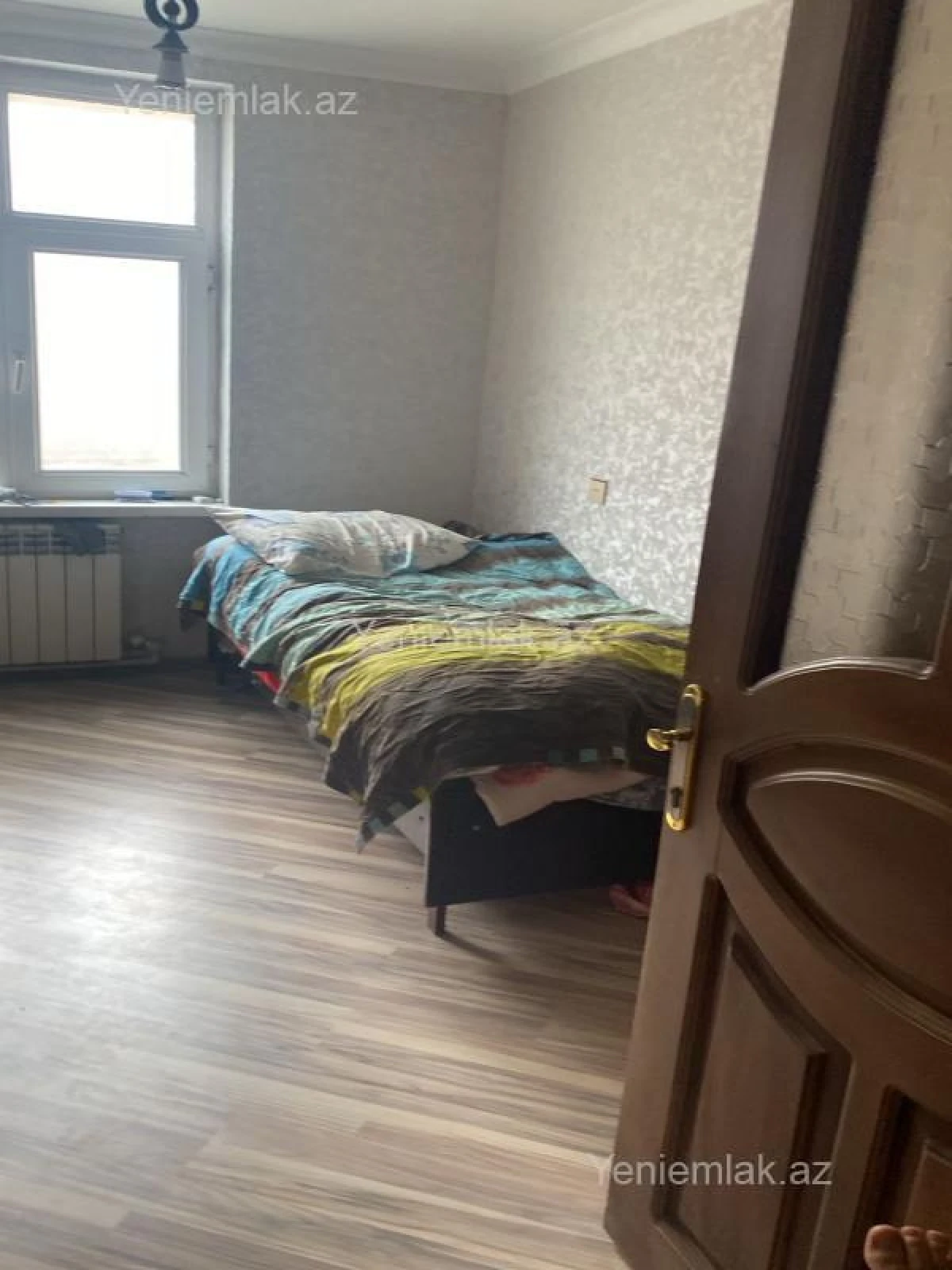 Satılır 4 otaqlı köhnə tikili 90 m²