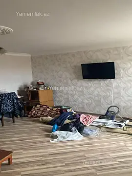 Satılır 4 otaqlı köhnə tikili 90 m²