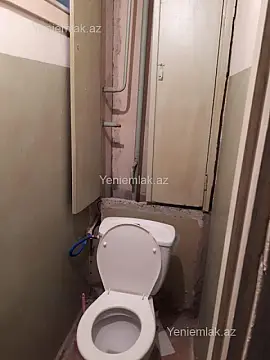 Satılır 2 otaqlı köhnə tikili 55 m²