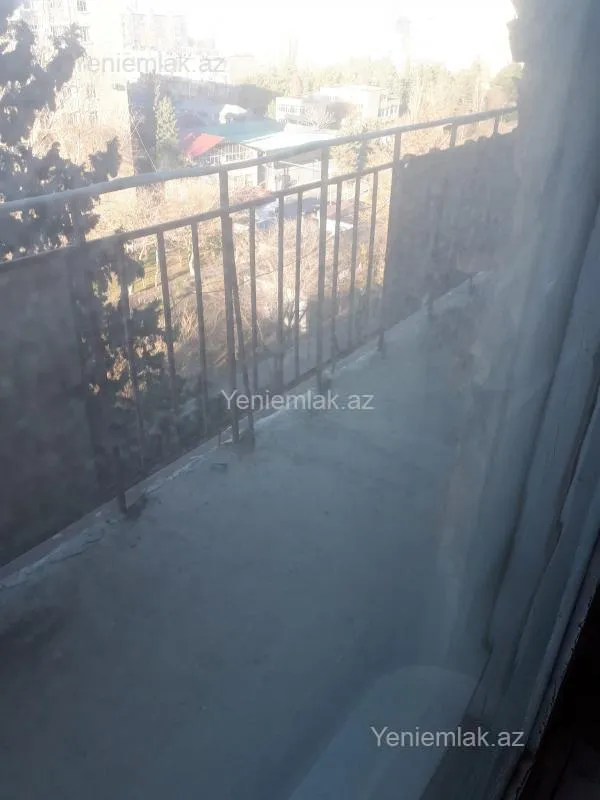 Satılır 2 otaqlı köhnə tikili 55 m²