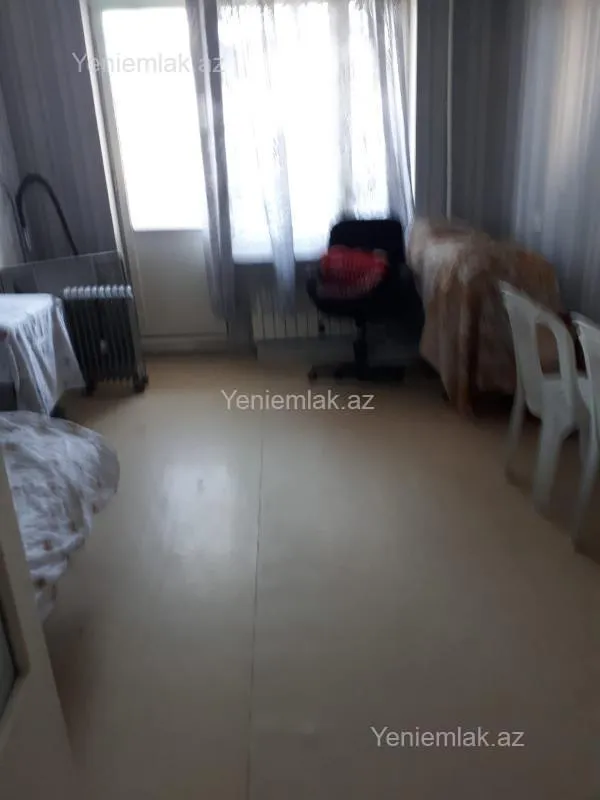 Satılır 2 otaqlı köhnə tikili 55 m²