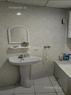 Satılır 2 otaqlı köhnə tikili 60 m²