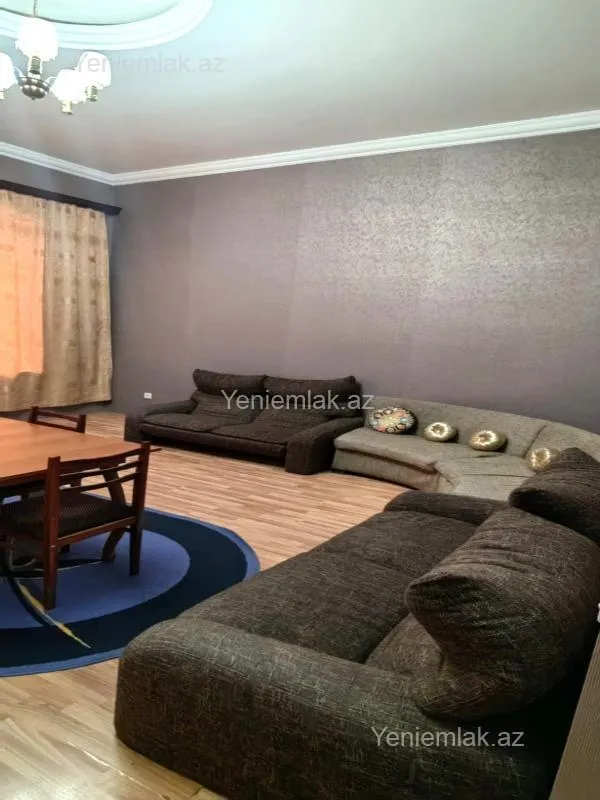 Satılır 2 otaqlı köhnə tikili 60 m²