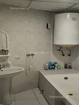 Satılır 2 otaqlı köhnə tikili 60 m²