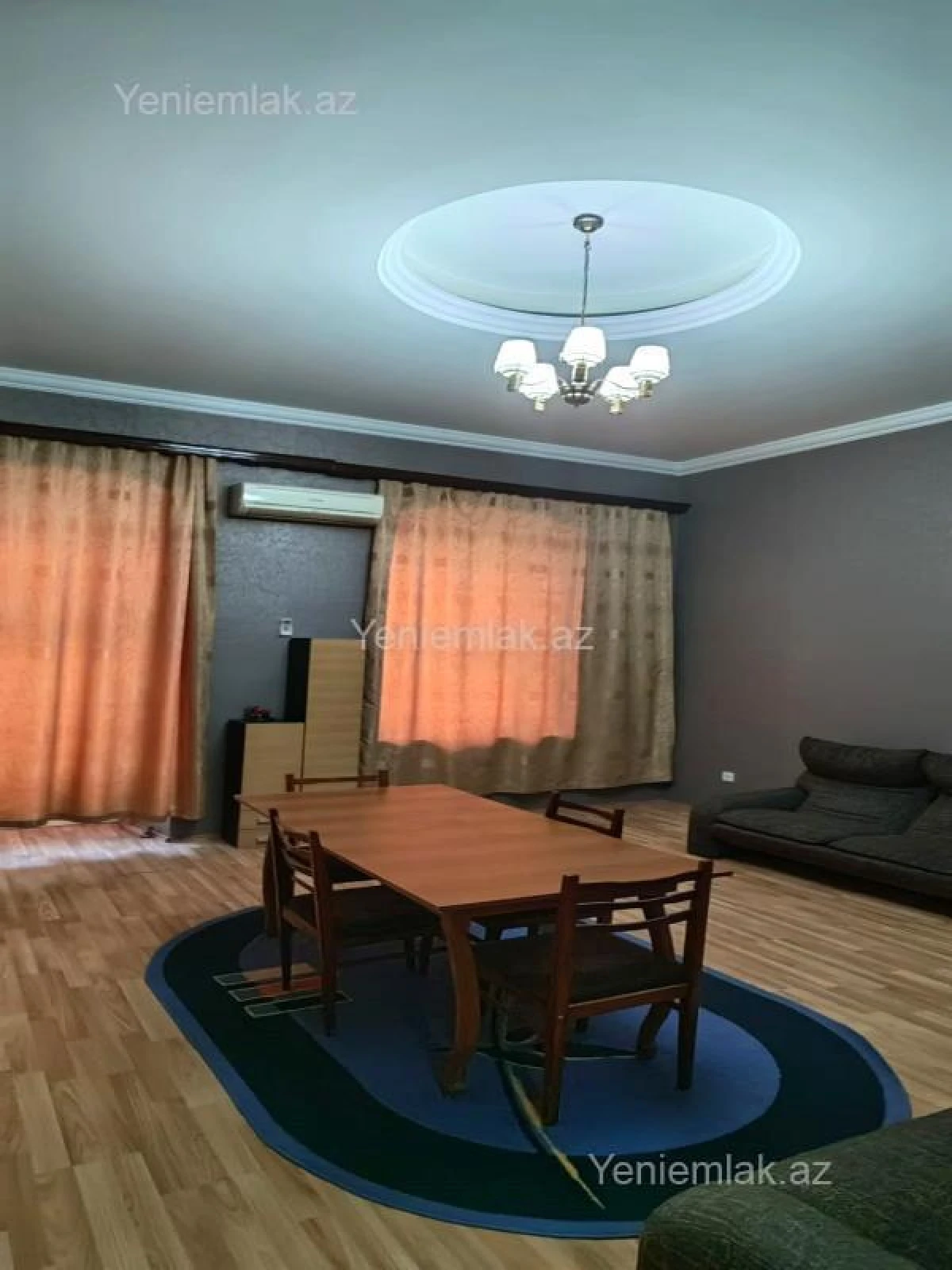 Satılır 2 otaqlı köhnə tikili 60 m²