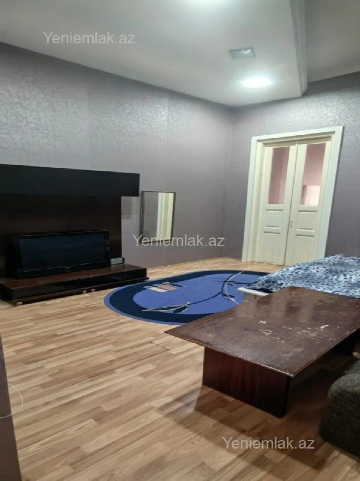 Satılır 2 otaqlı köhnə tikili 60 m²