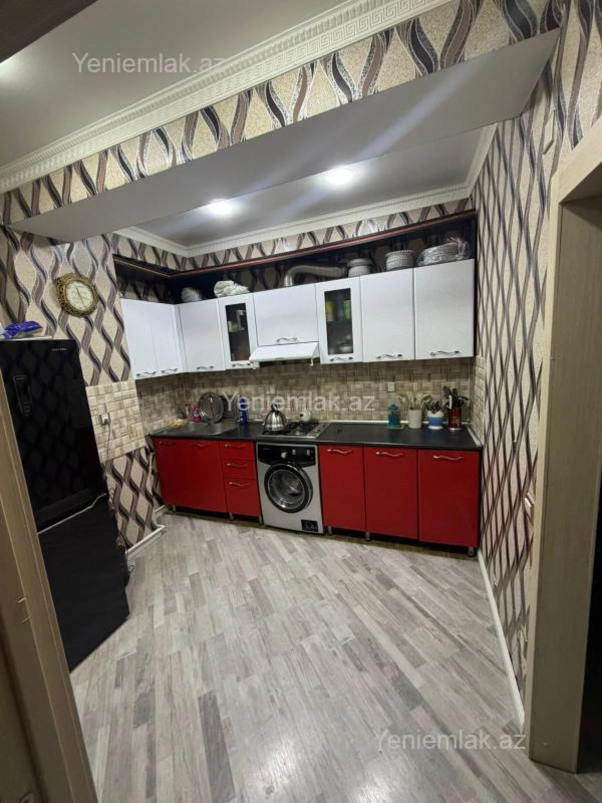 Satılır 3 otaqlı yeni tikili 75 m²