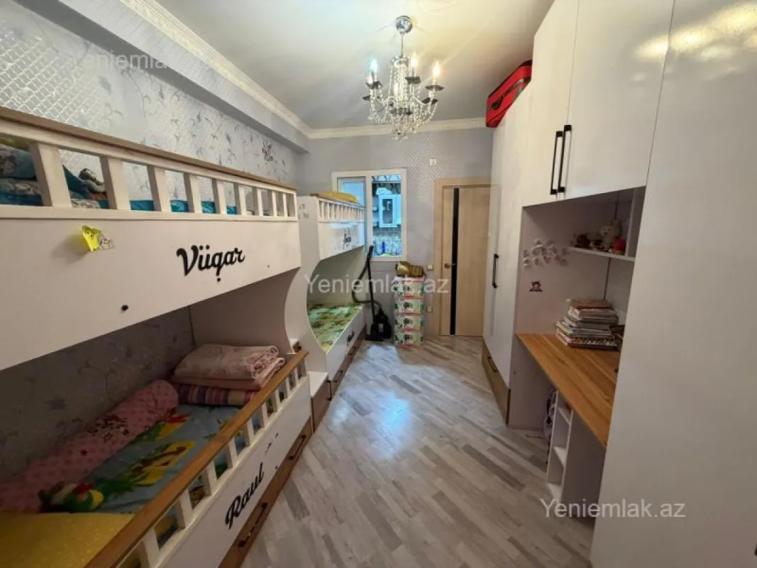 Satılır 3 otaqlı yeni tikili 75 m²
