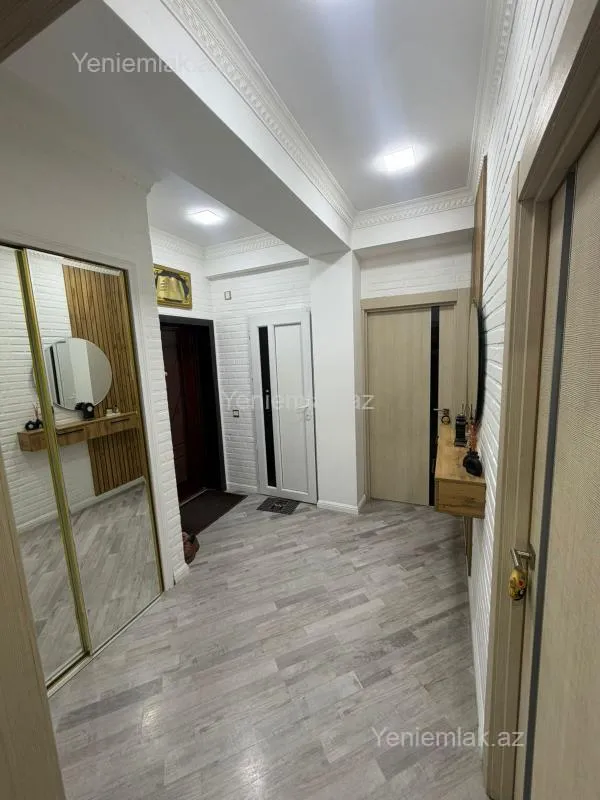 Satılır 3 otaqlı yeni tikili 75 m²