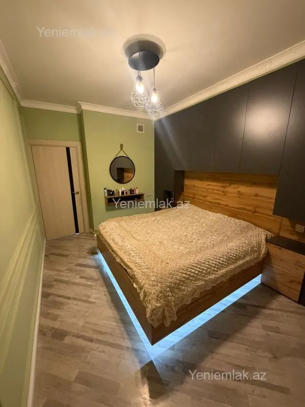 Satılır 3 otaqlı yeni tikili 75 m²