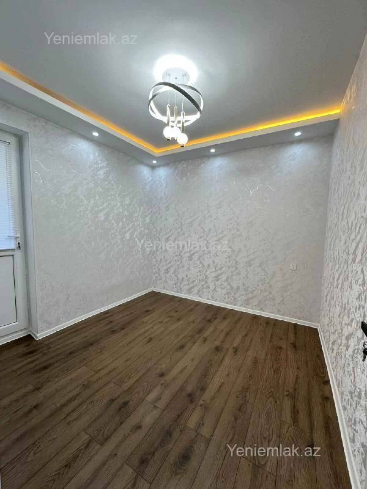 Satılır 3 otaqlı köhnə tikili 65 m²