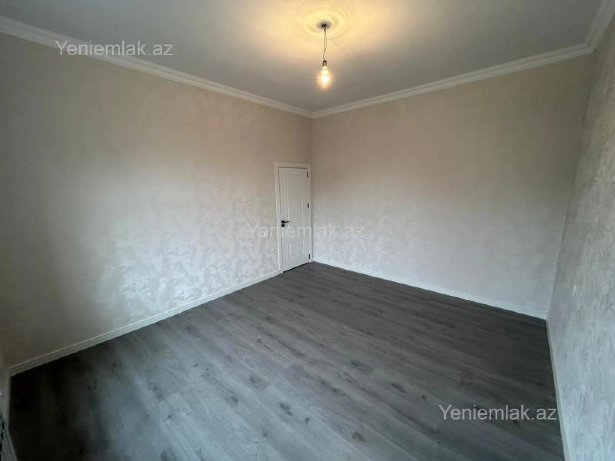 Satılır 6 otaqlı həyət evi 200 m²