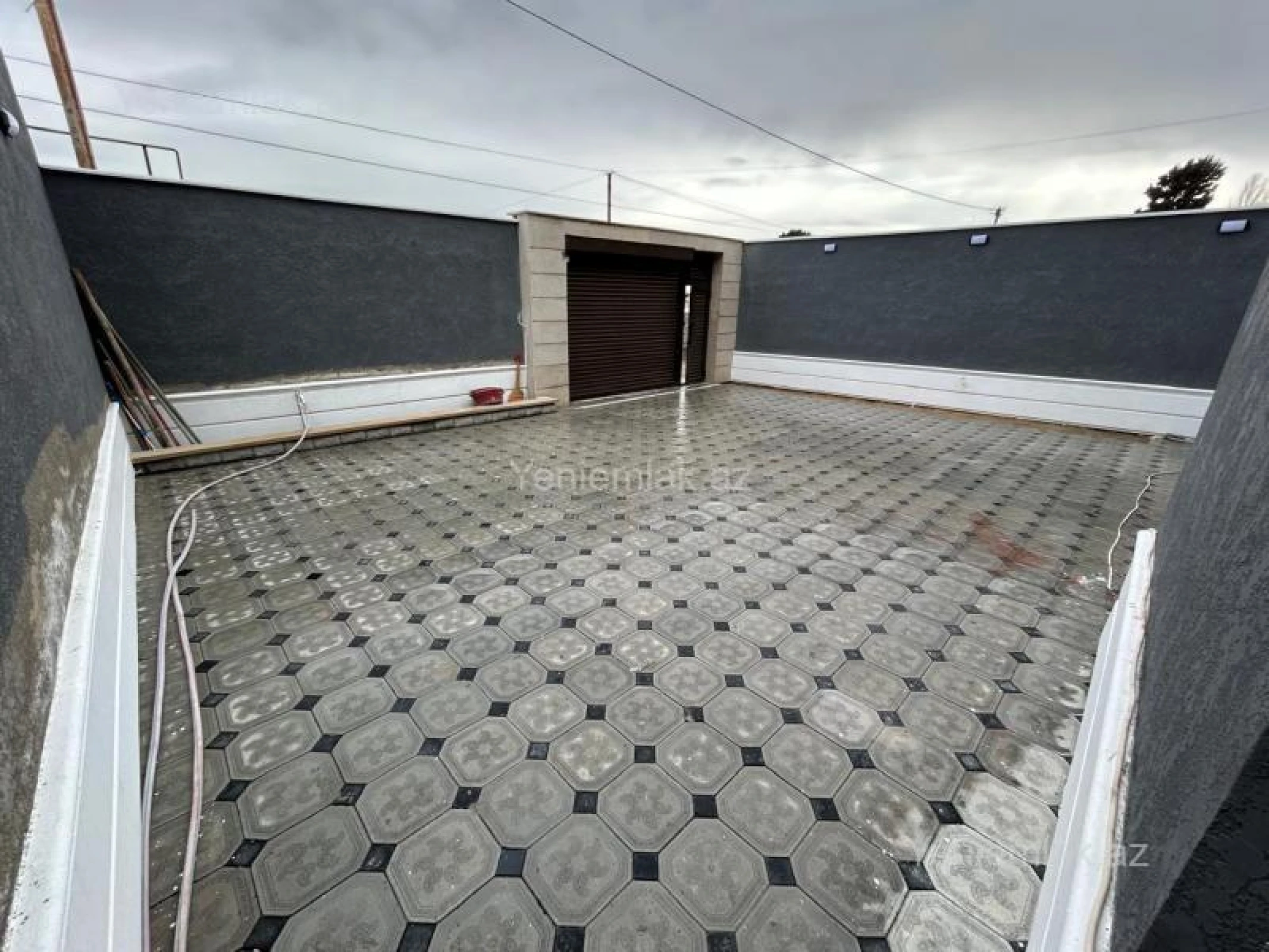 Satılır 6 otaqlı həyət evi 200 m²