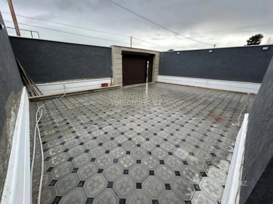 Satılır 6 otaqlı həyət evi 200 m²