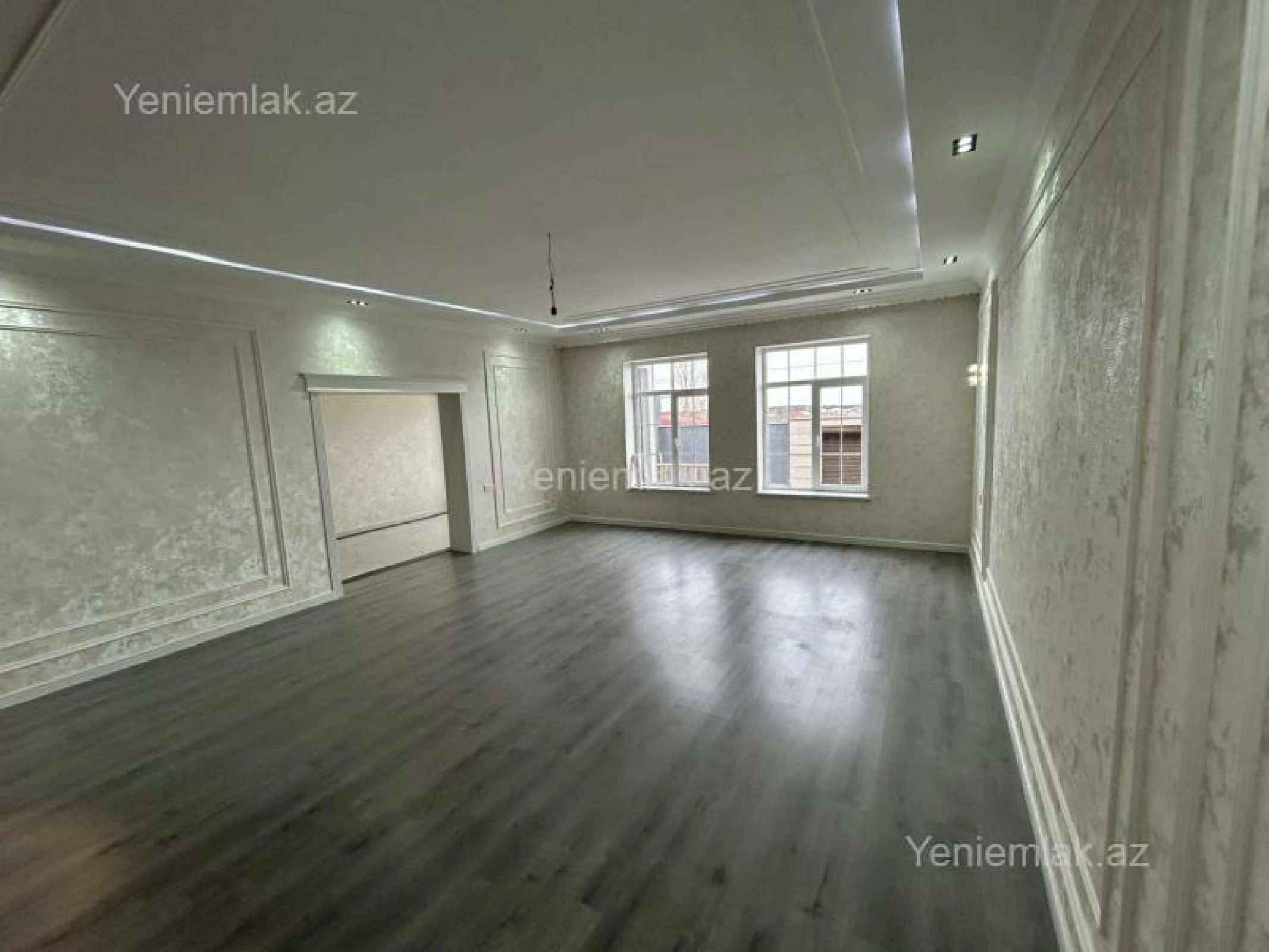 Satılır 6 otaqlı həyət evi 200 m²