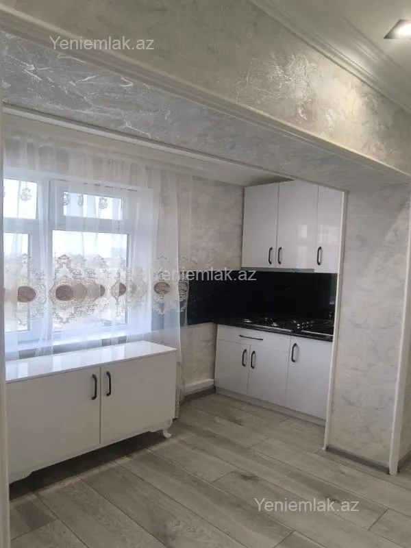 Satılır 2 otaqlı köhnə tikili 47 m²