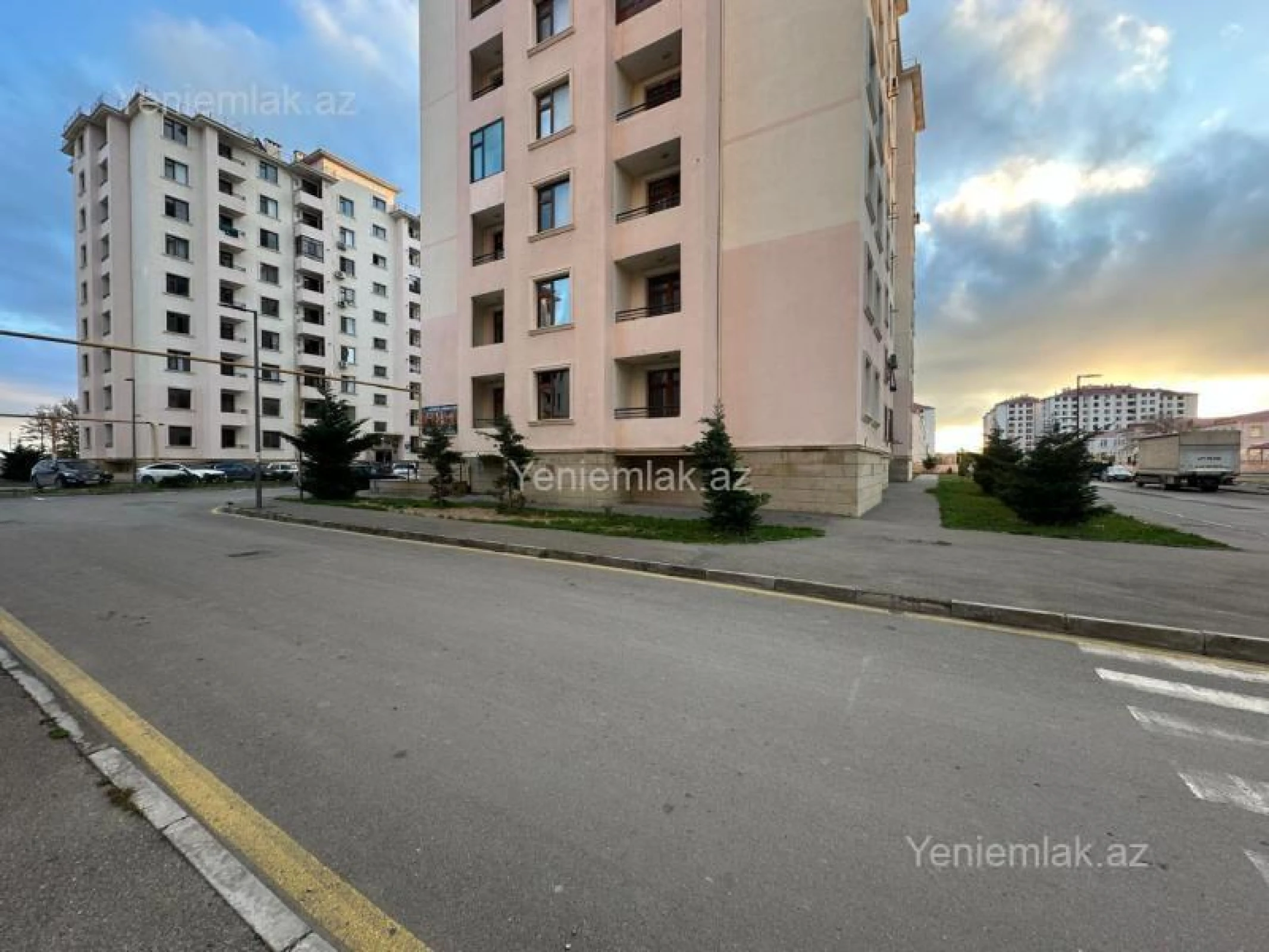 Satılır 4 otaqlı yeni tikili 108 m²