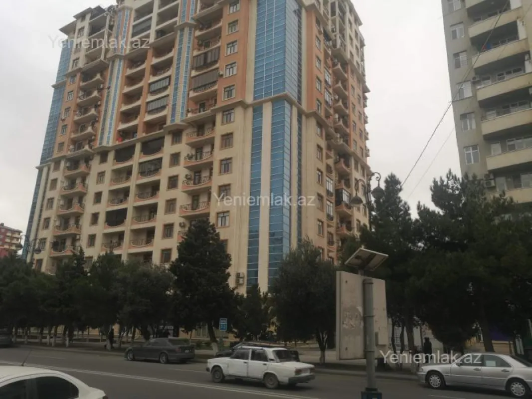 Satılır 3 otaqlı yeni tikili 142 m²
