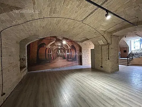 Satılır obyekt 80 m²