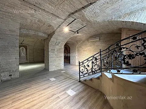 Satılır obyekt 80 m²