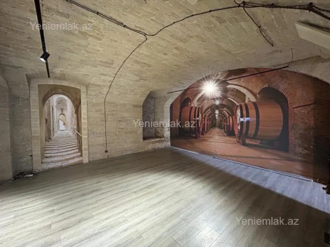 Satılır obyekt 80 m²