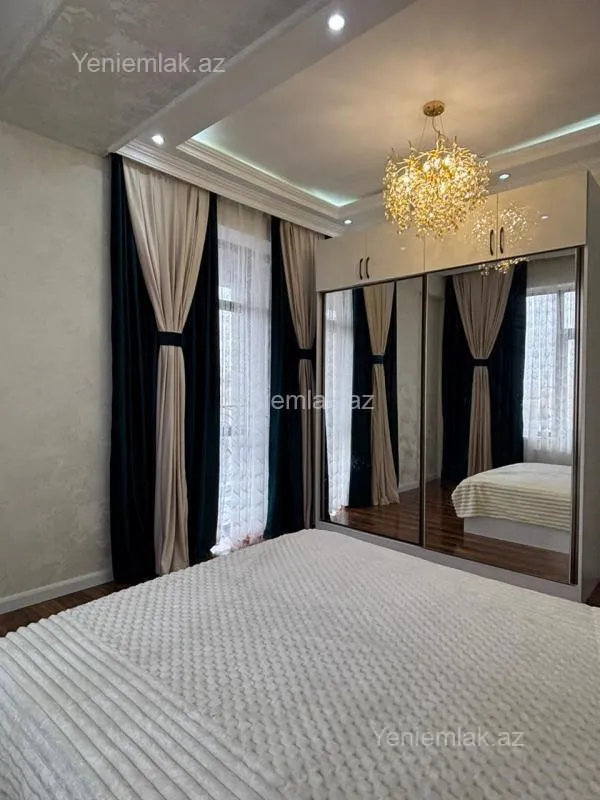 Satılır 3 otaqlı yeni tikili 80 m²