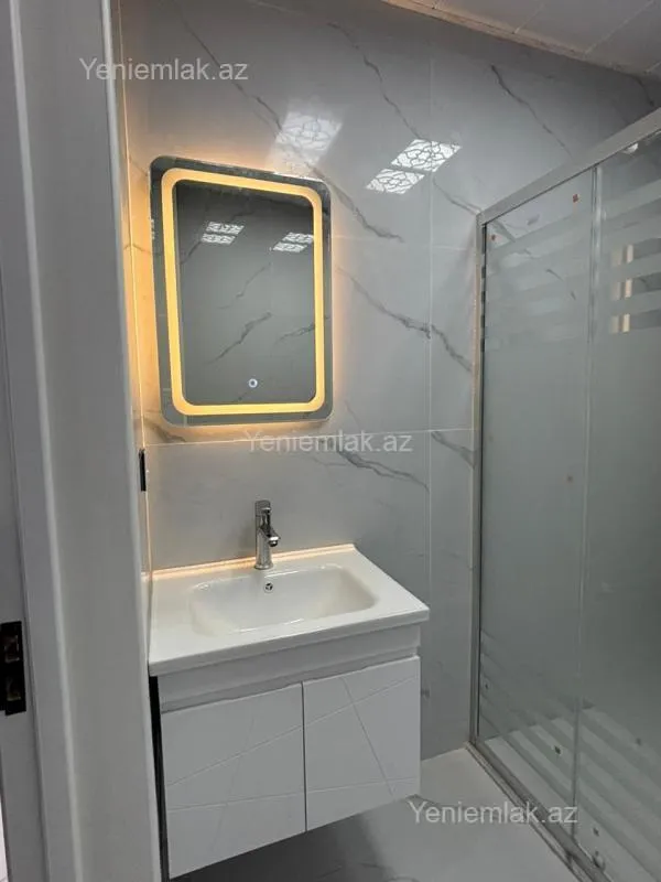 Satılır 3 otaqlı yeni tikili 80 m²