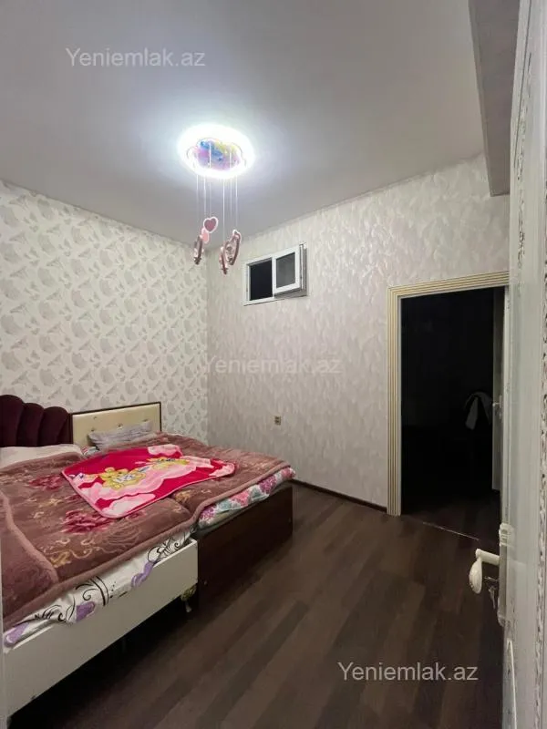 Satılır 4 otaqlı yeni tikili 95 m²