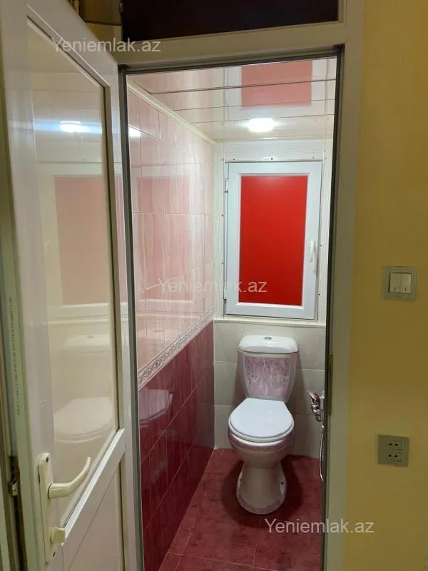 Satılır 2 otaqlı köhnə tikili 65 m²
