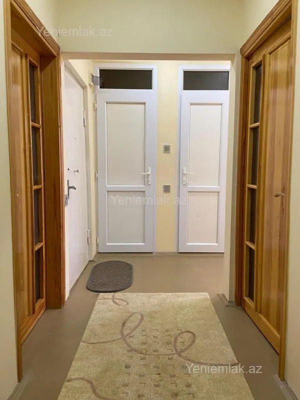 Satılır 2 otaqlı köhnə tikili 65 m²