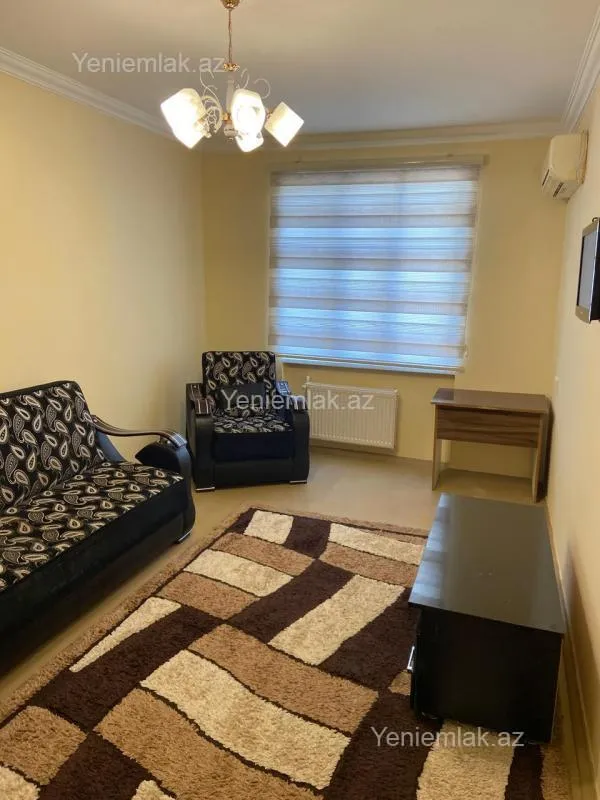 Satılır 2 otaqlı köhnə tikili 65 m²