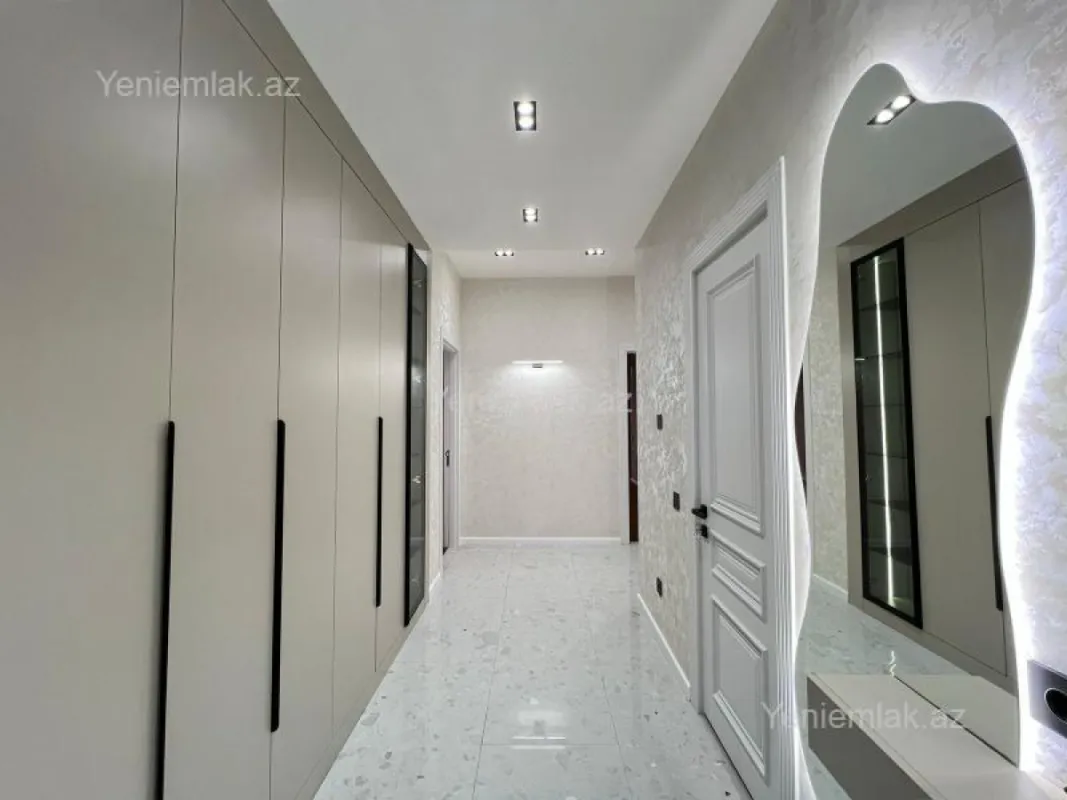 Satılır 3 otaqlı yeni tikili 97 m²