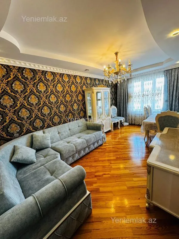 Satılır 3 otaqlı köhnə tikili 90 m²