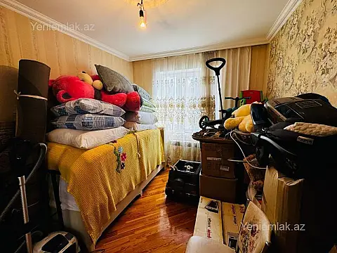 Satılır 3 otaqlı köhnə tikili 90 m²