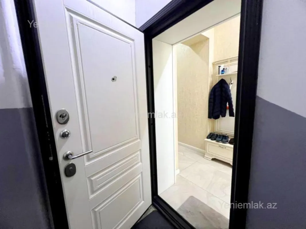 Satılır 3 otaqlı köhnə tikili 90 m²