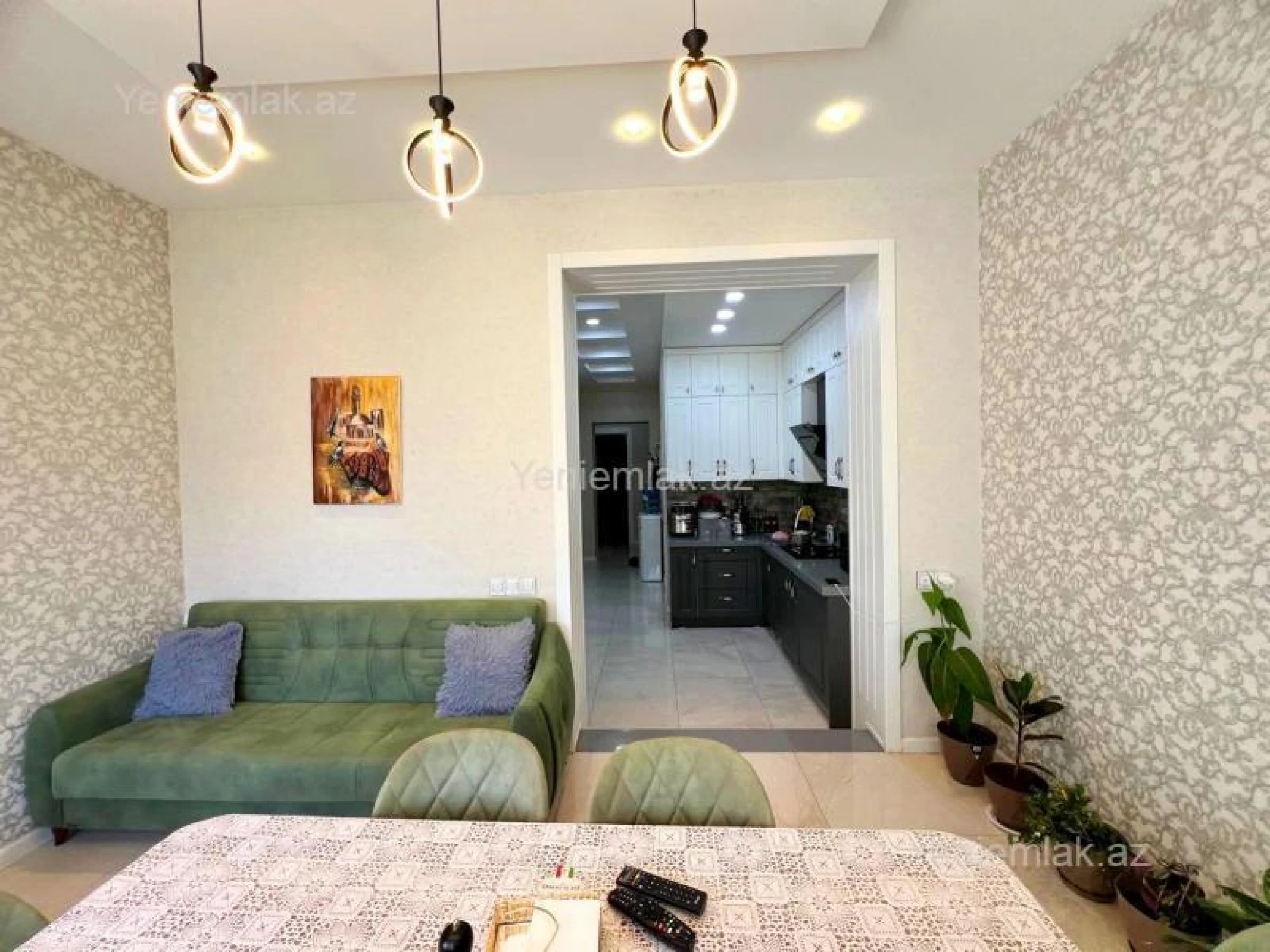 Satılır 3 otaqlı köhnə tikili 90 m²