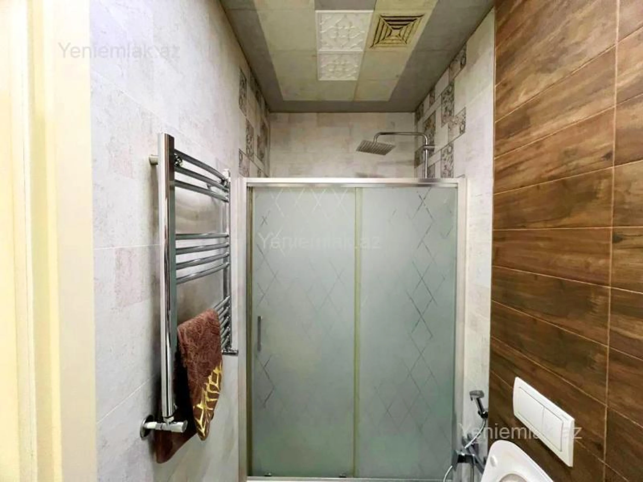 Satılır 3 otaqlı köhnə tikili 90 m²