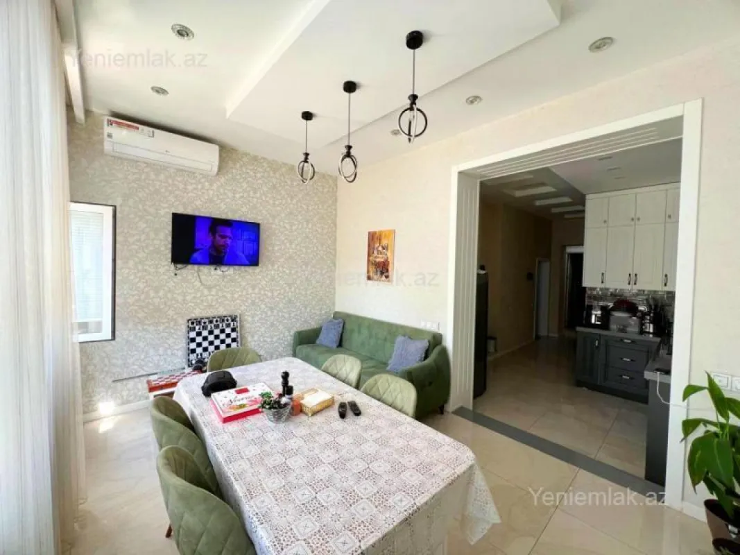 Satılır 3 otaqlı köhnə tikili 90 m²