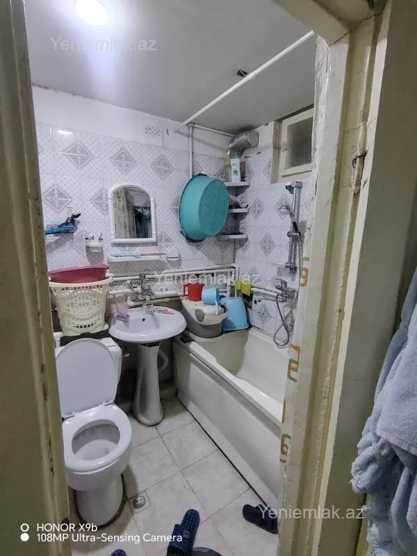 Satılır 1 otaqlı köhnə tikili 35 m²