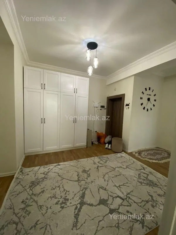 Satılır 2 otaqlı yeni tikili 83 m²